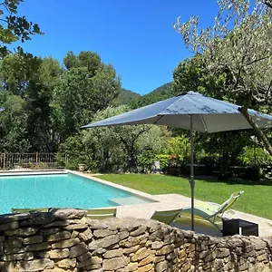 le-mas-carre-seguret.fr-provencehotel.com/